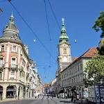 Daire Annenstrasse Apartment'6beds'freeparking *